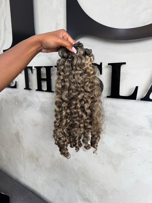 Truffle Blonde Water Pixi Curl